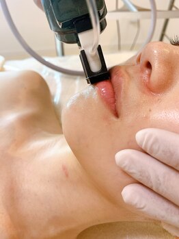 ブリス(Bliss)/【顔・唇・瞼・首】速攻ハリ艶肌