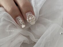 豊富なストーンパーツをご用意♪