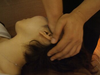 アルバローザ(ALBAROSA)/小顔の第一歩♪