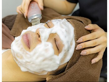 眉毛の王様 熊本店/もちもち泡で毛穴汚れをごっそり