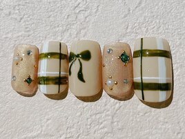 宝石　チェックネイル　リボン