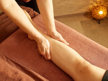 全身ほぐし整処 ゆるり 鶴橋店/オイルリンパマッサージ（脚）