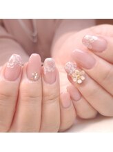 ピオニーネイル(peony nail)/ビジューとお揃い　フラワー