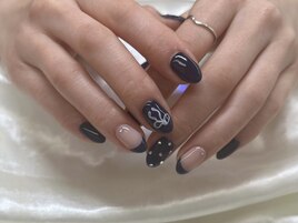 ネイビーフレンチネイル