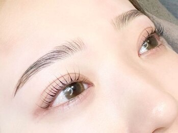 ドレス(Dress nail＆eyelash Lolonois)の写真/【福島/野田】自然なふんわり眉が叶う♪SNSで話題のハリウッドブロウも導入！マスクでも映える目元に◎