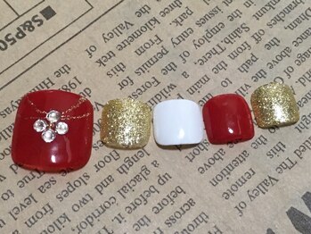 お気軽ビューティエーヴィヒ(Ewig)/10月キャンペーンネイル