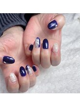 エムネイル(emu.nail)/雪の結晶ネイル