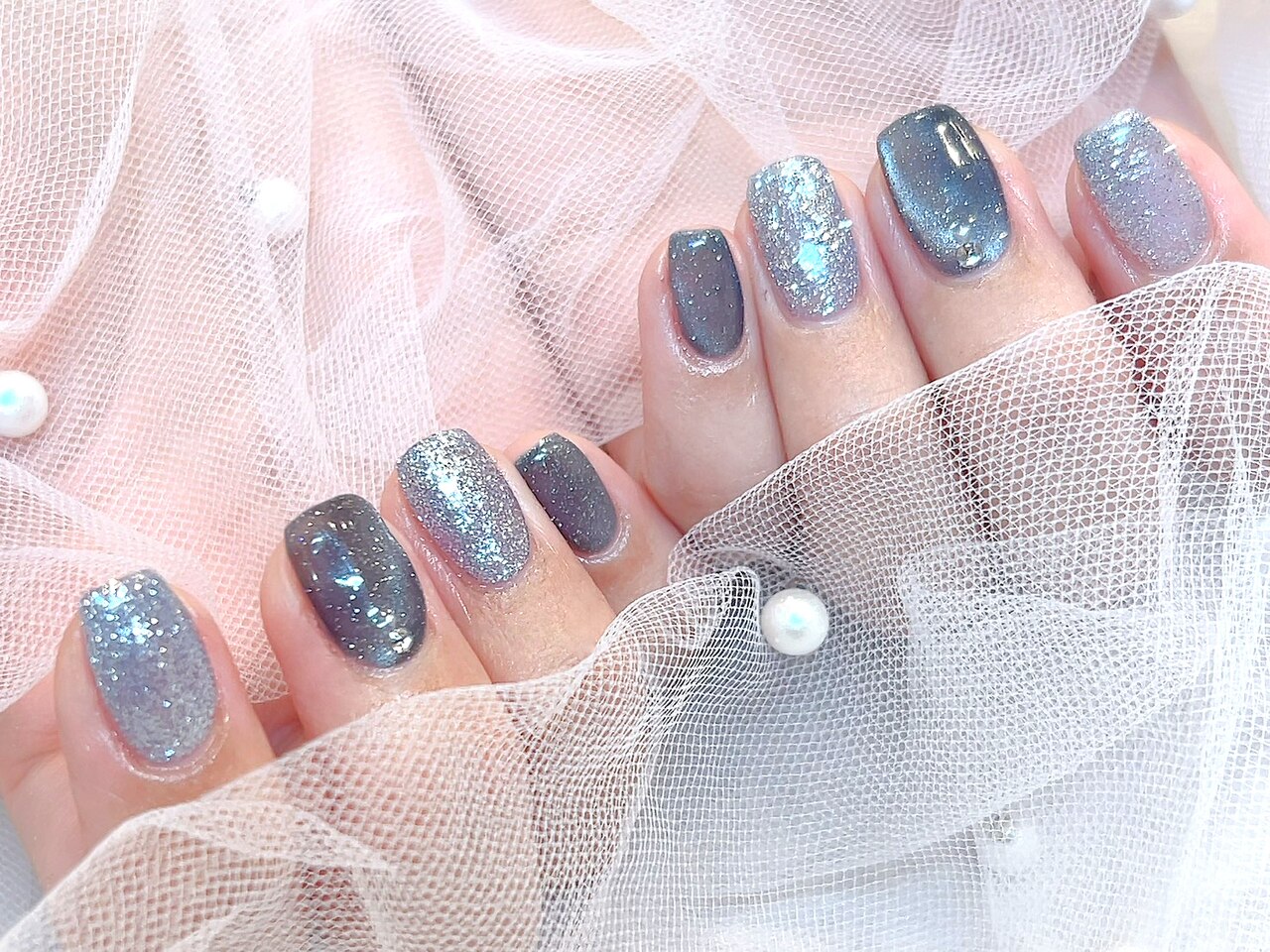 2026年春トレンド】シルバーラメのネイルデザイン集｜人気順｜4ページ