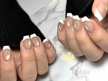 フレンチネイル