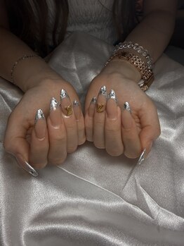 * Lily blans【ワンホン/長さだし/持ち込み◎】の写真/通いやすさ重視!付け替えオフ無料で、お財布に優しくいつでも綺麗な指先をキープできるのが嬉しい♪