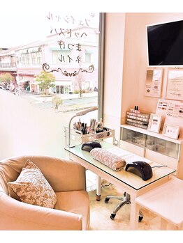 ビューティーリゾート ビビ(美be)/ネイルはお好きな映画を見ながら