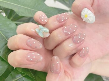 ミナミネイル(MINAMI NAIL)/キラキラ＆お花ネイル