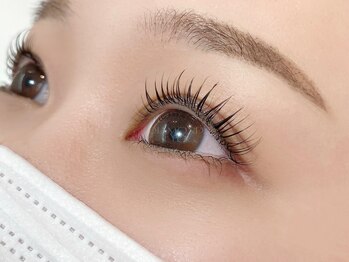 ダイヤモンドアイズ 横浜ルミネ店(DIAMOND EYES)の写真/【ラッシュアディクト導入】自まつ毛が少ない/短い/細くてお悩みの方に!サロン専用美容液で有効成分を導入!