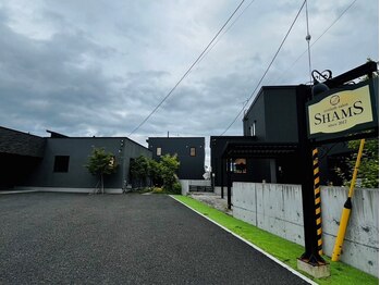 シャムス(SHAMS)/★駐車場★