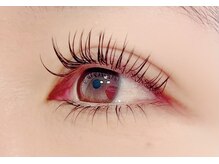 ミミ アイ(MIMI eye.)の雰囲気（自まつ毛のように軽いフラットラッシュは目の負担も軽減します！）