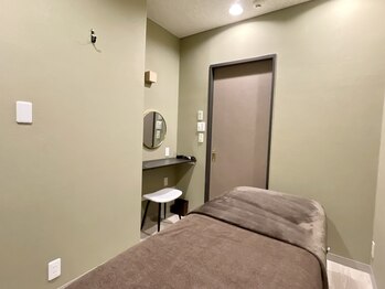 ヴィヴィー(vivie)/小顔矯正・ヘッドスパ・毛穴ケア