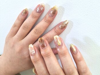 イビズ 新宿店(eviz)/フラワーネイル