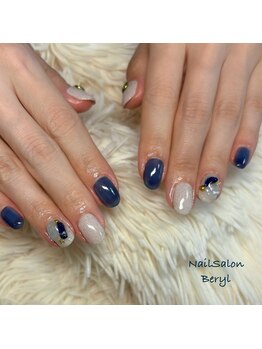 ベリル(Beryl)/【ハンド】8月マンスリー