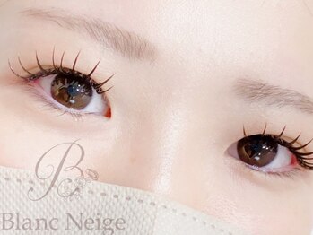ブラン ネージュ(Blanc Neige)の写真/ただボリュームをだすだけではないワンランク上の華やかな目元へ♪今よりももっとボリュームがほしい方に◎