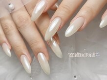 アリィ(Ali'i)/White perl /立川/ネイル/うる艶
