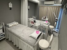 アイリスの雰囲気（施術用ベット）