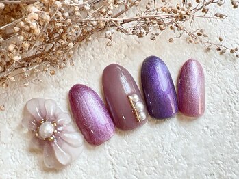 アミネイルズ(AmiNails)/ぷっくりフラワーネイル♪