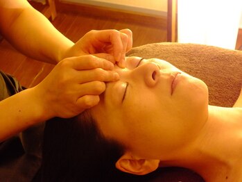 ニコ 金山店(nico)/マルマツボ押しで目元もスッキリ