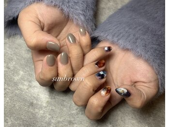 サンブラウン(SUN BROWN)/Ladies nail designed bySara