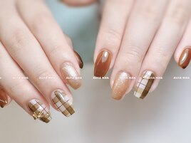 秋のチェックネイル