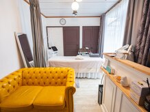 サロンドアル(salon de Alu)