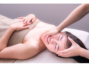 小顔フェイスラボ 福島店(小顔 Face Labo.)の写真/小顔定着率NO.1〈エラ張り/歪み/たるみ/ほうれい線〉【小顔&整体コルギ+6D小顔矯正80分】超絶小顔を創る