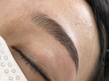 トイロ(Toiro)/ハリウッドブロウリフト