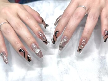 ゴテゴテネイル¥10300