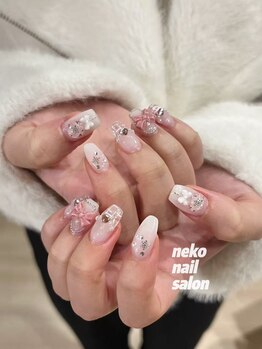 ネコ(Neko)/クリスマス 雪ネイル ちゅるん