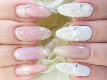 ネイルサロン ドゥ(Nail Salon Doux)の写真/心斎橋/四ツ橋駅 徒歩3分☆初回も2回目以降もハンド・フットどちらもワンカラーオフ込み¥3700~!
