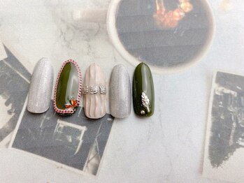 ネイルサロン&スクール ジーナ(GINA)/カーキ×シルバー×チェーン