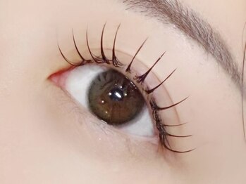 オジ(Oji)の写真/存在感抜群の目元まで対応◎持ち・デザインが人気！貴女のお目元に馴染むようなデザインをご提案します♪