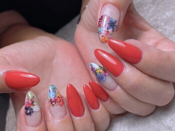 マリネ(marine)/夏の赤とビビットフラワー