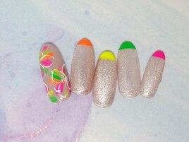 8月ネオンフラワー