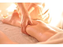 肌寒さで重だるくなりがちな足腰をめぐりよく整えて