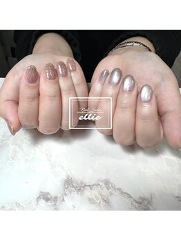 エリー(ellie)/マグフラッシュちぐはぐネイル