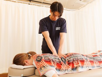 ネイビー鍼灸指圧治療院 那覇久米店(NAVY鍼灸指圧治療院)/休んでも抜けない疲れに