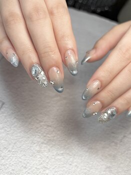 ローレル(Laurel)/キラキラネイル