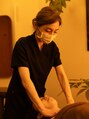 ザ グリーンズ(THE GREENs) 首肩、肩甲骨をクリームで流します。