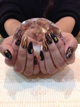 エスフィーネイルサロン ブリーユ(Esfy nailsalon Brille)/キリン柄ネイル