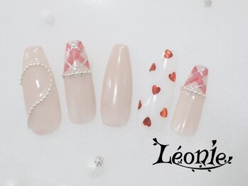 レオニー(Leonie)/ハートチェーン×チェックネイル