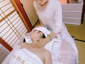 養生道 名古屋駅店の写真/【中国技師による本格施術！】首肩のコリにお悩みの方にオススメ☆お疲れの箇所にアプローチして血行促進◎