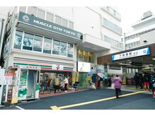 マッスルジム 下赤塚店の雰囲気（駅の目の前です）