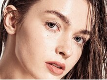 ナイア(naia)/ハリウッドブロウリフト導入店