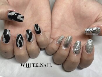 ホワイトネイル(WHITE NAIL)/ちぐはぐネイル/アシメネイル